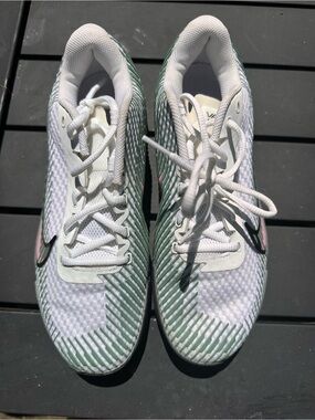 Women Nike court Air Zoom Vapor Green Pink & White 8.5